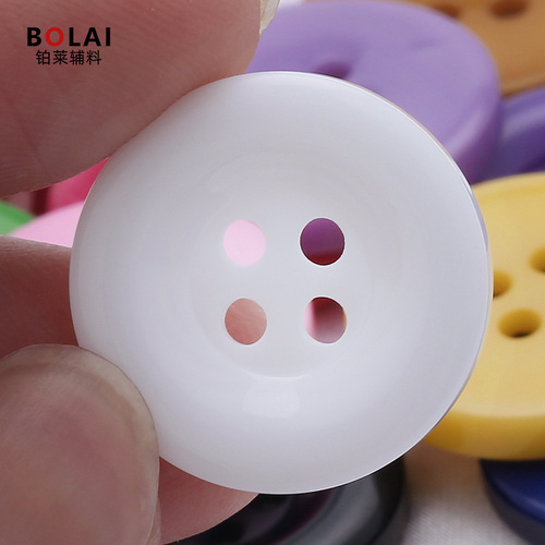 Wholesale Sweater Coat Resin Buttons, Four-Hole Round Hand-Sewn Buttons for Suit Coats, Colorful Buttons for Overcoats