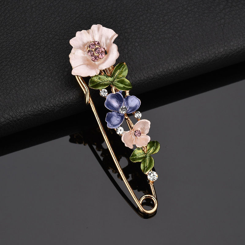 Enamel, Inlay Design Elegant Pin Flower Alloy Enamel Inlay Rhinestones Unisex Brooches