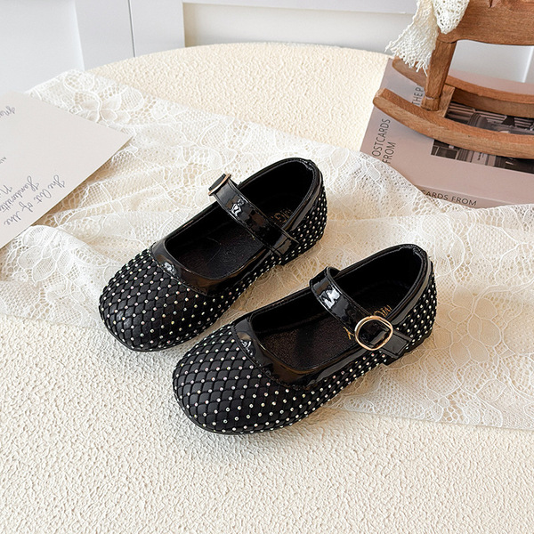 Demi-season shoes with rhinestones