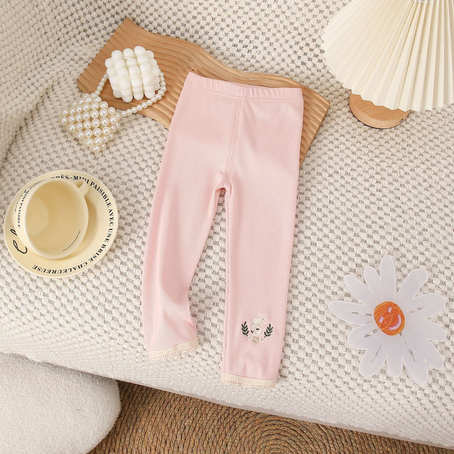 2026 niñas primavera y otoño leggings nuevas niñas bebés de otoño ropa infantil pantalones de otoño versátiles