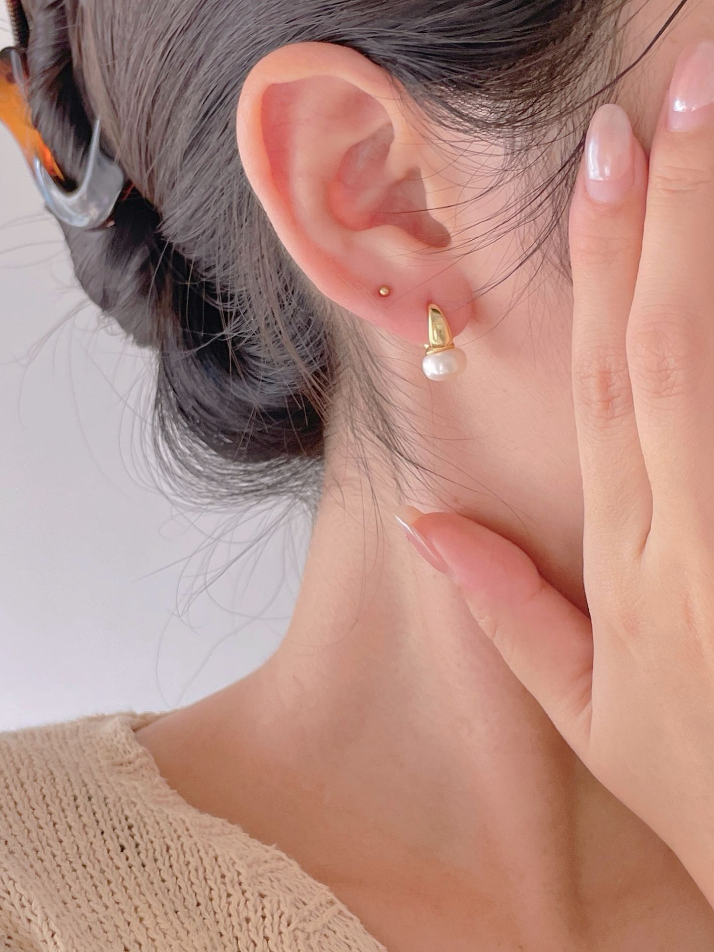 5g Weight 925 Sterling Silver Ear Needle Material 18K Gold Plated Plating Material Pearl Inlay Material Earrings Classification 1 Pair Quantity Daily Occasion 925 Sterling Silver Material Round Pattern All Seasons Season Women's Gender Inlay Design Simple Style Style 1 Pair 18K Gold Plated 925 Sterling Silver Pearl 925 Sterling Silver Earrings Round Earrings 5