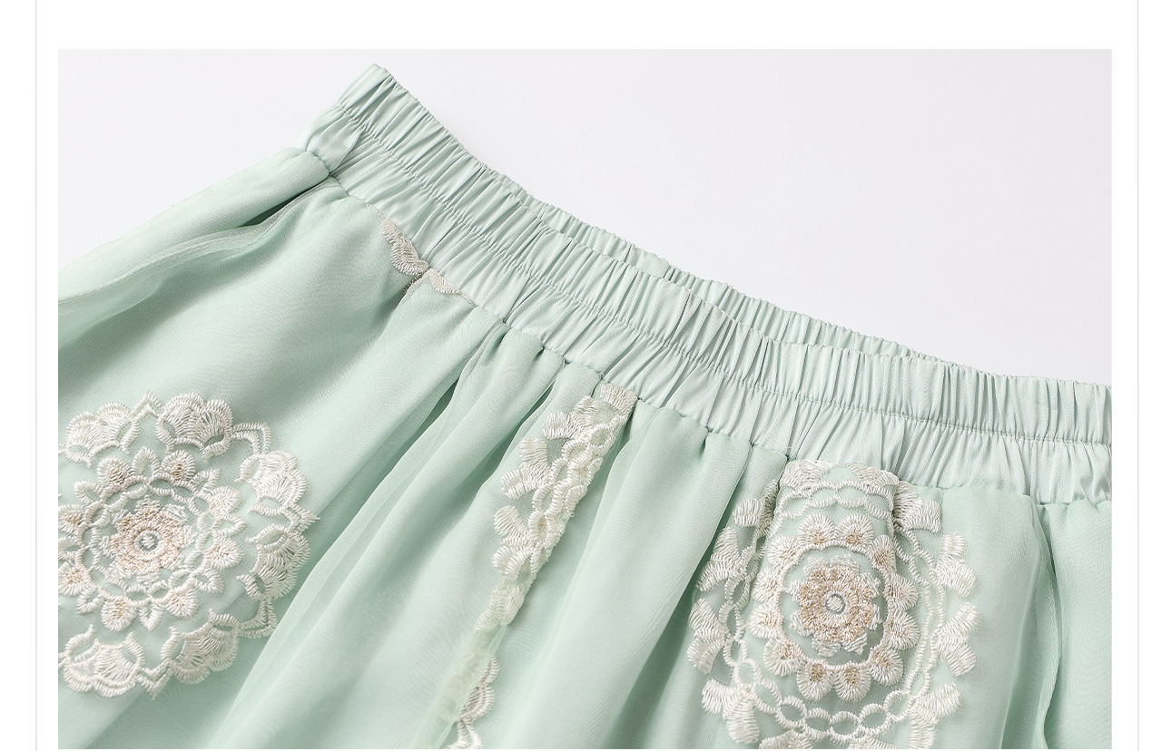 Bộ ba món áo khoác, áo vest và quần short lụa thêu sequin cao cấp kiểu Trung Quốc mới N3042 — Quần short xanh lục nhạt, Áo khoác xanh lục nhạt, Gi lê xanh lục nhạt chi tiết 38