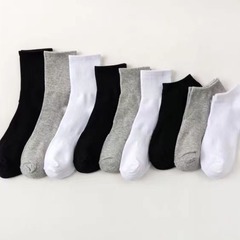 Men's solid color cotton crew socks with moisture-wicking and odor-resistant soles, wholesale direct supply