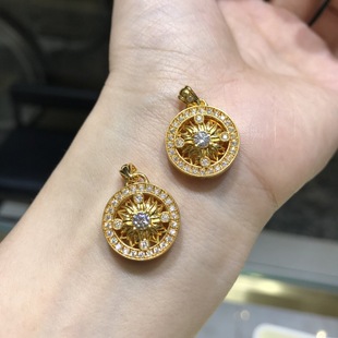 18K Gold Sunflower Star Pendant Au750 Colored Gold Inlaid with Moissanite Hollow Fashion Versatile Pendant Water Shell Gold