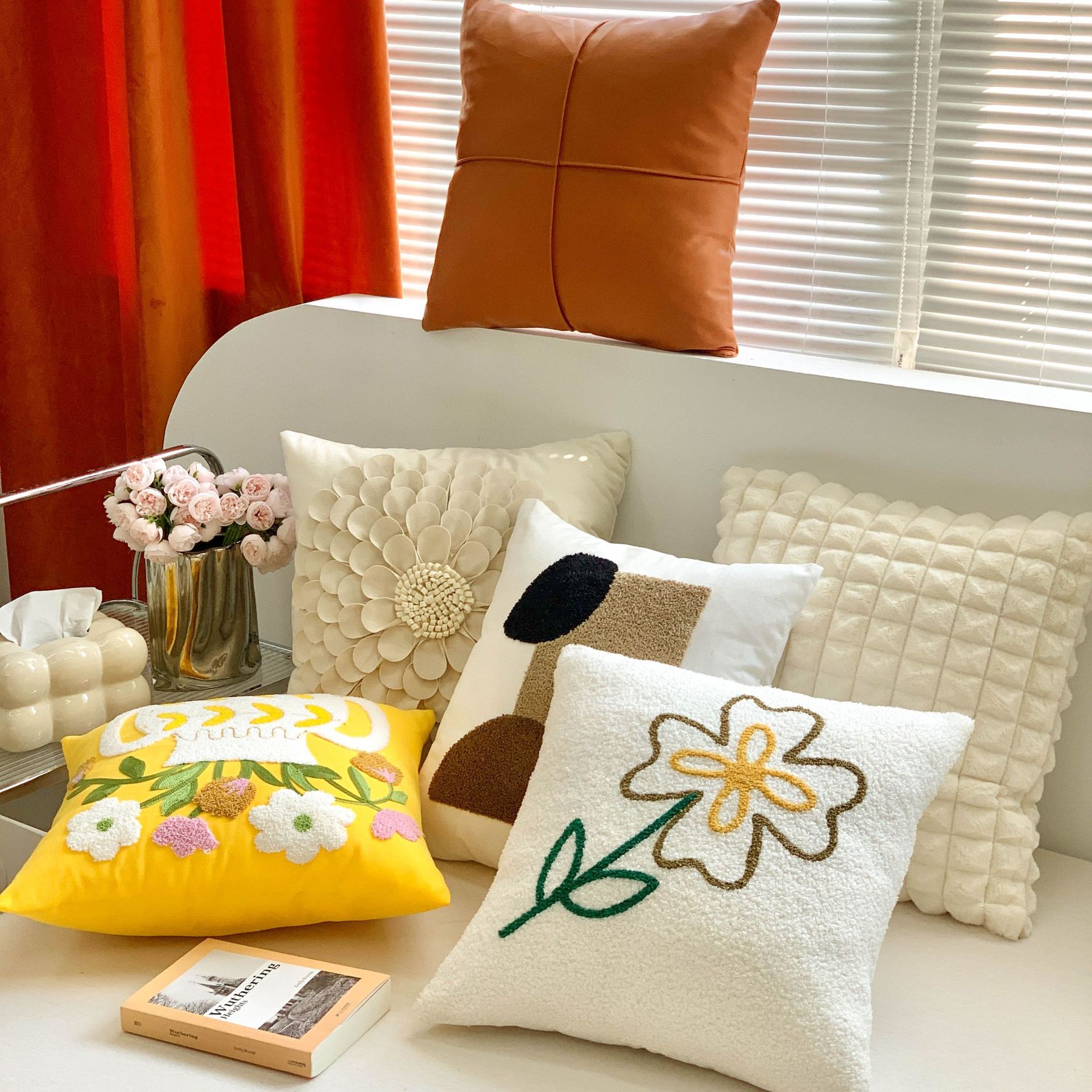 400g Weight throw pillow Home Textiles & Decor Type Plush Material Flower Pattern Cute, Pastoral Style Cute Pastoral Flower Plush Throw Pillow 1