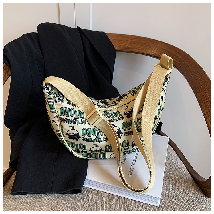 Knödel Schulter Mode Cartoon Anime Unterarm Dutt Lässig Niedlich Rolling Edge Farbe Kontrastierende Umhängetasche_voghion.com