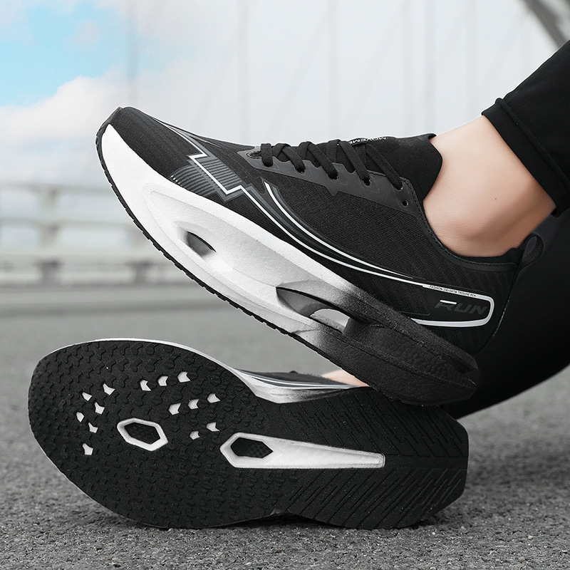 Summer Breathable Mesh Shoes for Teenagers New Popcorn Ultra-Light Soft-Soled Running Shoes Versatile Sports and Leisure Men's Shoes