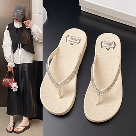 女式雨鞋;男式雨鞋;厚底拖鞋