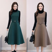 毛呢连衣裙女2023冬季新款韩版加厚收腰背带裙两件套打底套装长裙