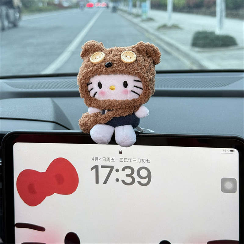 Carretera tiburón mujer mano gatita decoración de coche 2025 nuevo coche consola decoración interior muñeca de peluche