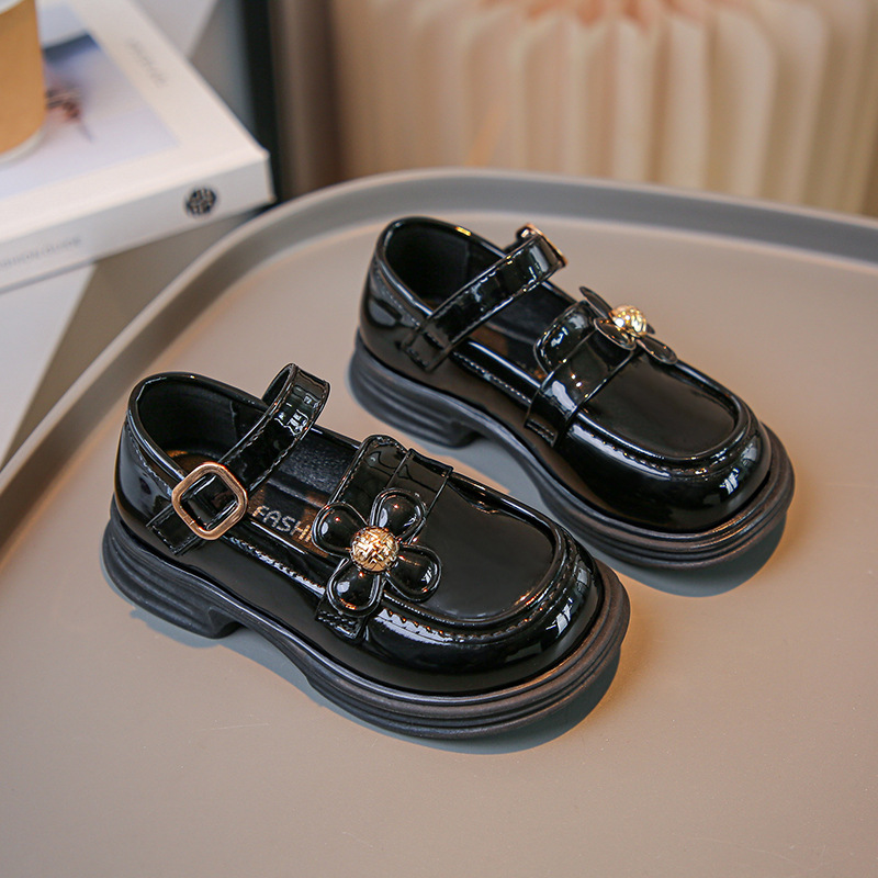 Niñas zapatos de cuero de estilo británico 2026 otoño nuevos zapatos de lefour suaves para niños zapatos de princesa de flores para niñas image 7