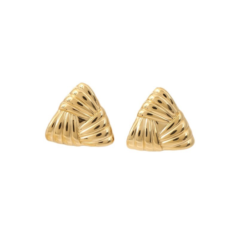 Small design earrings