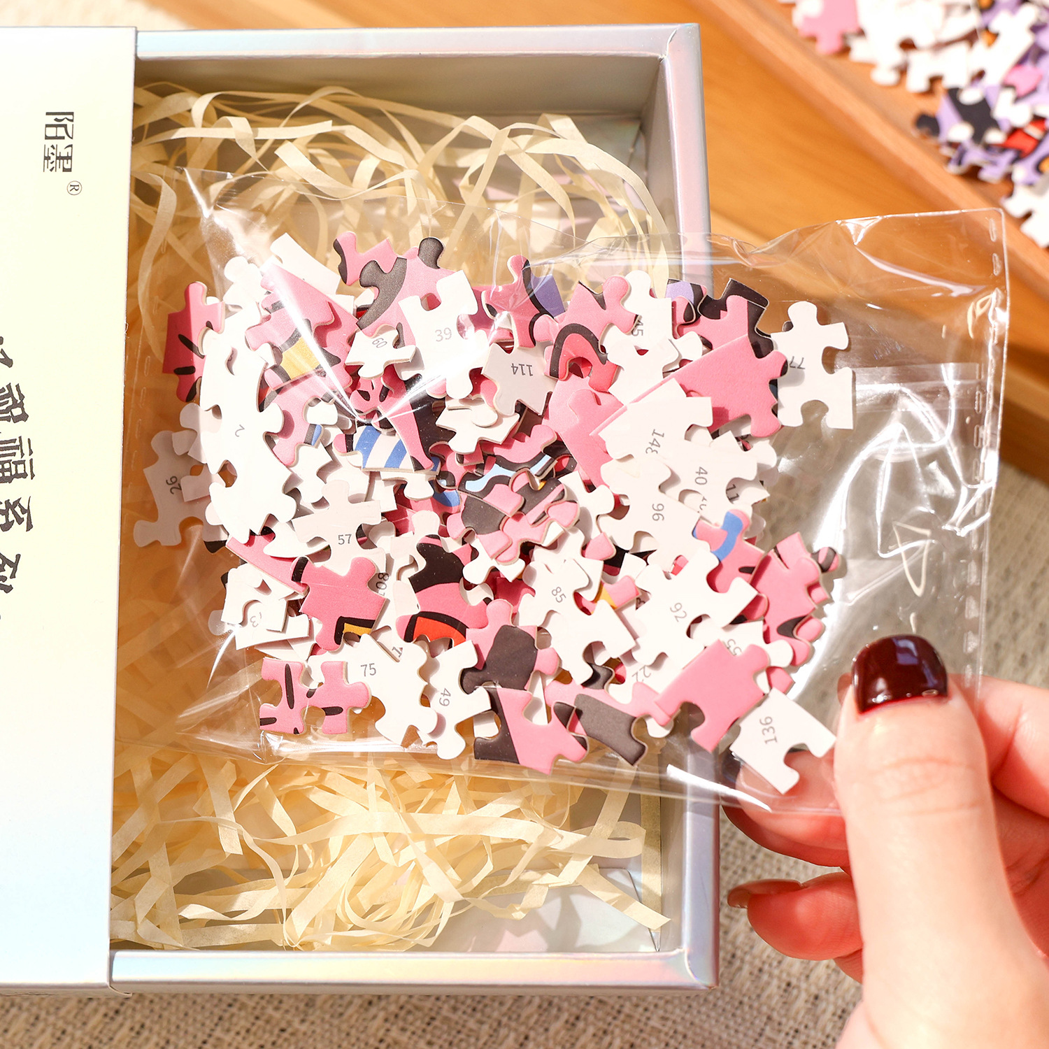 Mo tinta caja de regalo de rompecabezas redondo hermosa serie de bendiciones encantadora caja de regalo de escritorio de decoración de rompecabezas