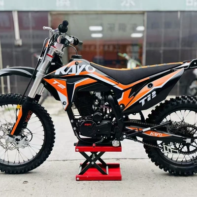 Motosikletlər Pro two-wheel off-road
