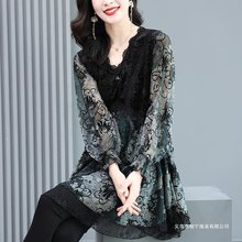 雪纺衫女2024早春新款时尚气质丝绒拼接宽松大码复古印花上衣