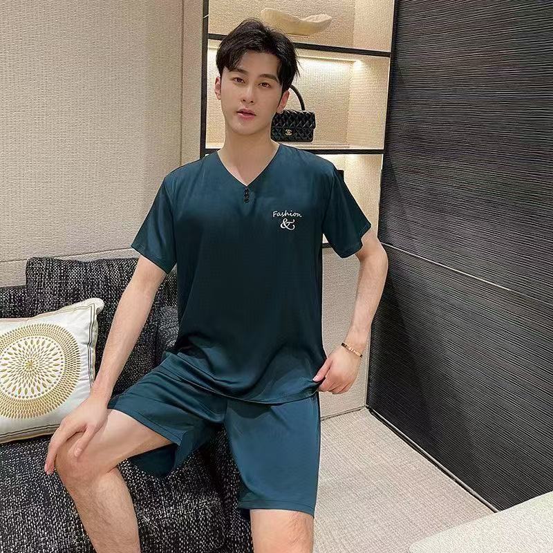 진한 녹색