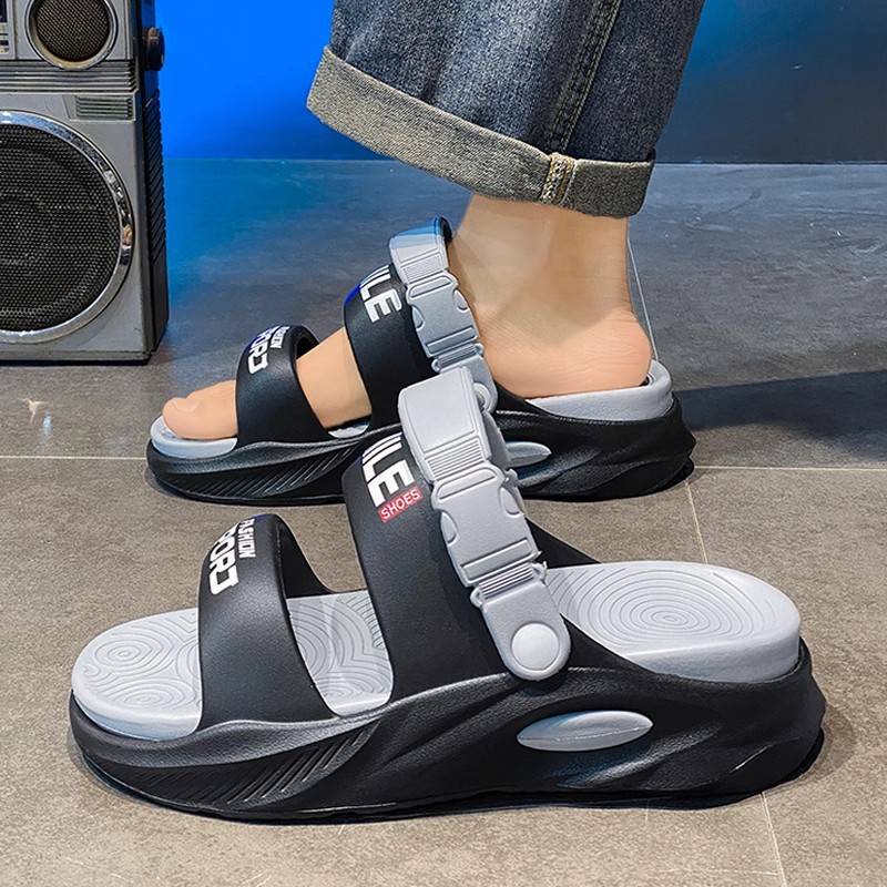 Zapatillas de playa de suela gruesa transfronteriza verano para hombres 2025 nuevo estilo exterior de doble uso de suela blanda conducción antideslizante de una pieza