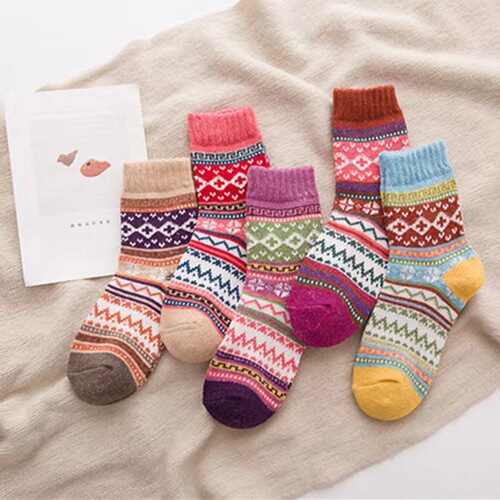 Amazon Cross-border Foreign Trade Socks Women's Mid-calf Socks Thickened Warm Cross Flower Ethnic Style Women's Rabbit Wool Socks