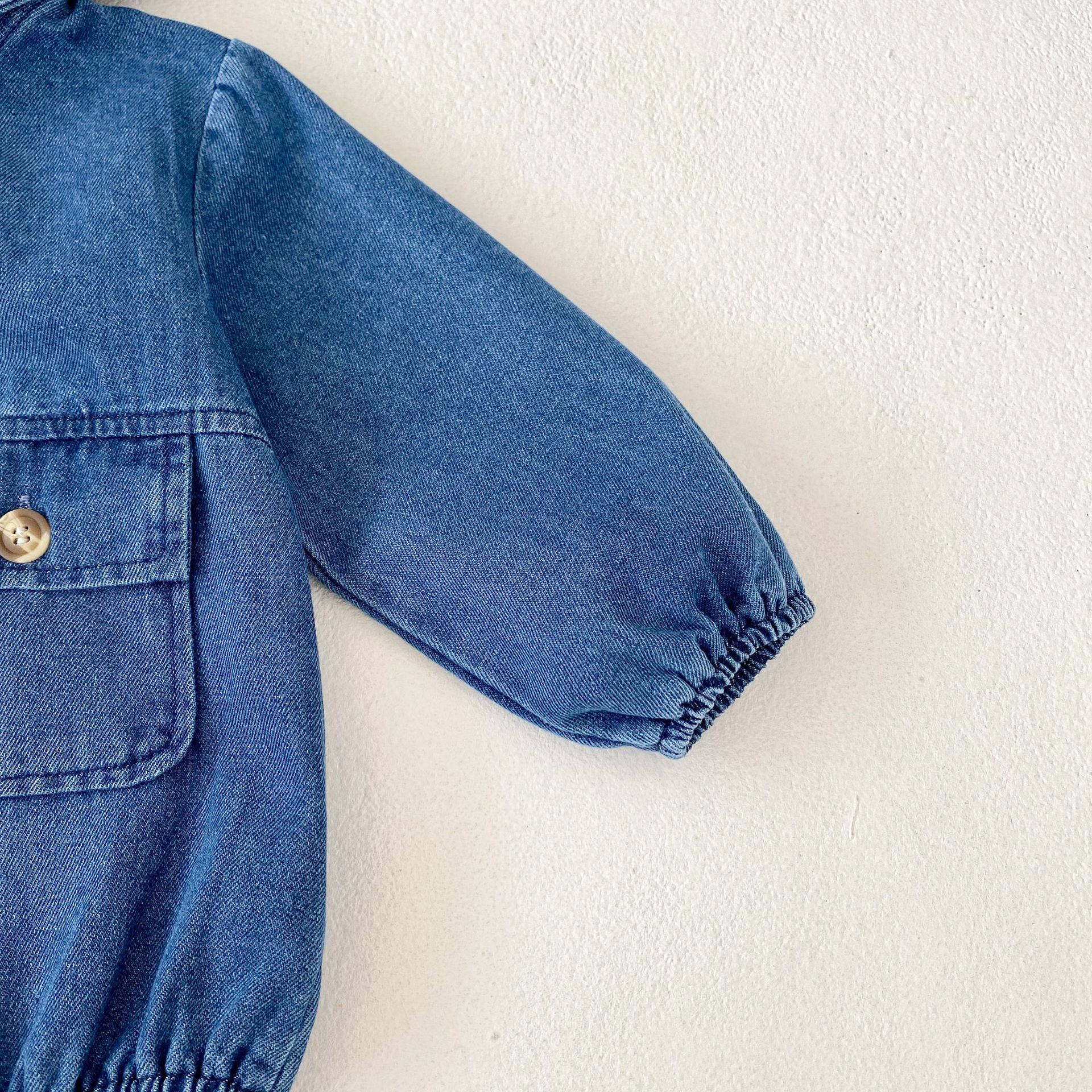 Ins 2024 autumn clothing for infants, young children, boys girls, denim style, hooded, double pocket, long sleeved,_voghion.com