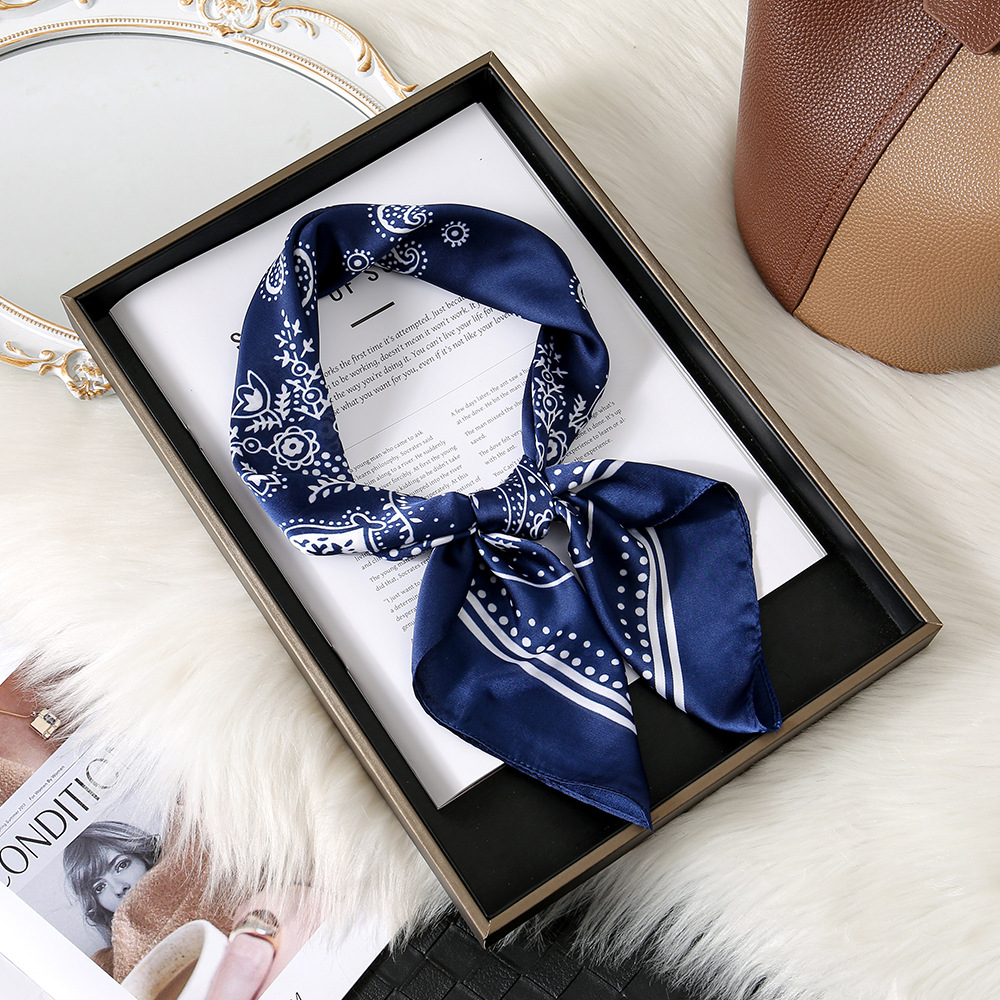 Flor de anacardo europea y americana transfronteriza 70 bufanda de seda de imitación retro todo-fósforo bolsa atada bufanda cuadrada bolsa atada bufanda de seda scarf al por mayor