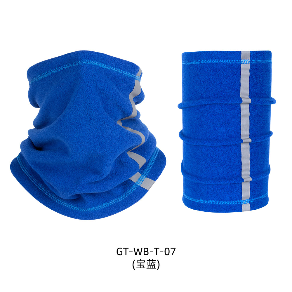 冬には保温して、スキーの首をかぶって、首を囲むマフラーに乗って、ベルベットのマスクのスカーフを飾っています。