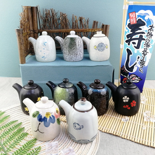 Japanese-style soy sauce and vinegar bottles, Japanese cuisine sushi vinegar cruet, soy sauce and condiment pot for home use, ceramic soy sauce bottle for dumplings and seasonings