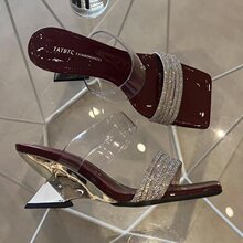 �羳��a2025���ļ�һ�֎��ָ�¶ֺ��ЬŮ�⴩���^ˮ荛��ϸ߸�Ь