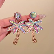 �W���羳��ɫҬ�Ә侎�����h�F���r�Ђ������Ʋ�ײɫ���ֵ���Ů