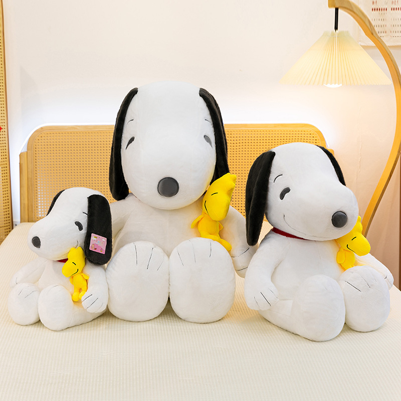 Cartoon popular Snoopy plush toy doll, a birthday gift for couples, wholesale stuffed toy pillow Cartoon popular Snoopy plush toy doll, a birthday gift for couples, wholesale stuffed toy pillow