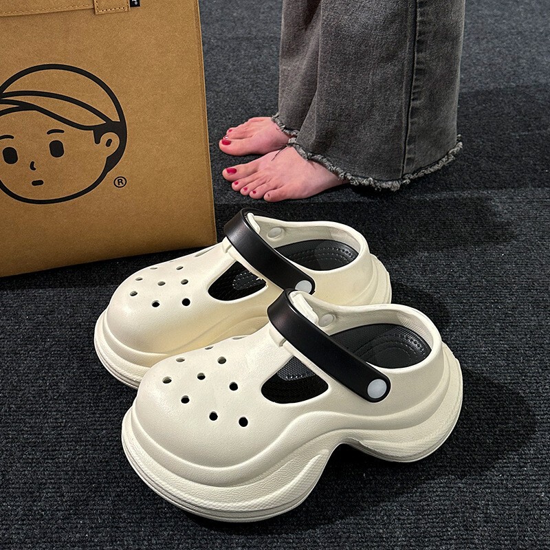 Thick-Soled Platform Clogs 2025 New Style Seaside Beach Sandals with Increased Heels for Women to Wear in Summer