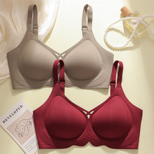 �޺��齺����Ů��£С�ط��´��ո�����֧������������Ůʿ������
