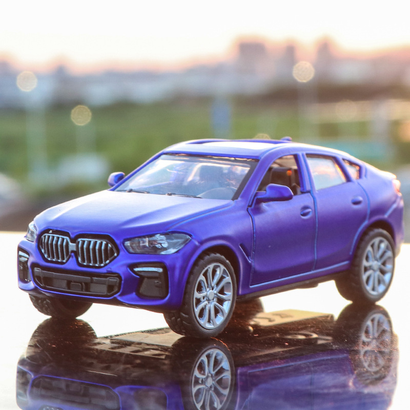 Modelo de coche de aleación a escala 1:43 en caja, simulación de vehículo todoterreno grande, máquina de garras, juguete para niños, adorno de coche al por mayor