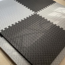 拼接泡沫家用地墊男士健身防滑地墊跳繩減震墊隔音加厚運動墊子黑