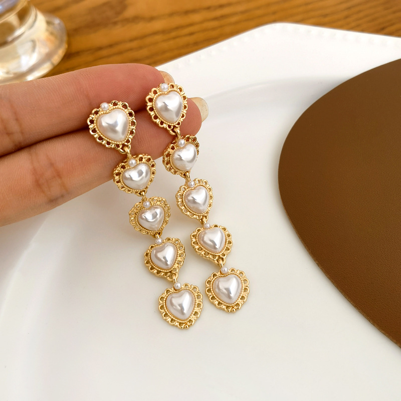 Fashion Heart Shape Alloy Plating Inlay Artificial Pearls Drop Earrings