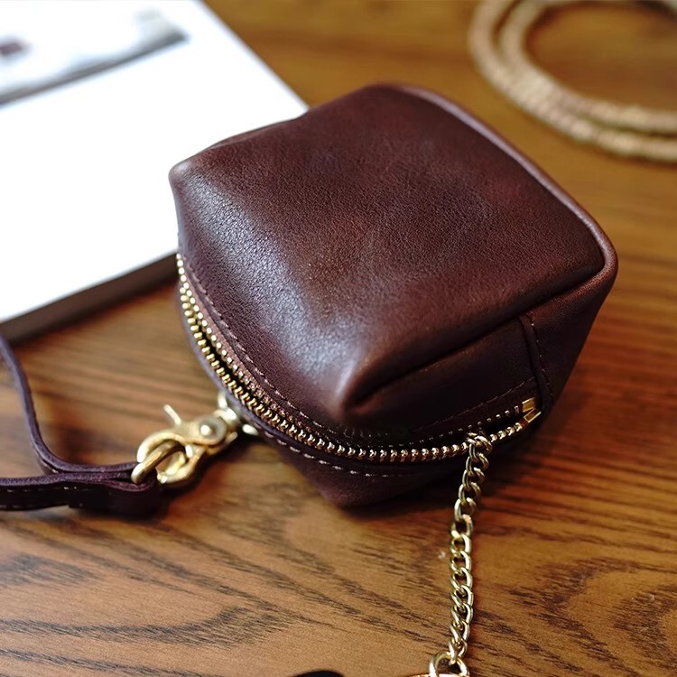 Simple Vegetable-Tanned Leather Key Bag, Mini Hand-Carrying Large-Capacity Earphones, Lipstick, Coins, Toy Cosmetics Bag, Coin Purse