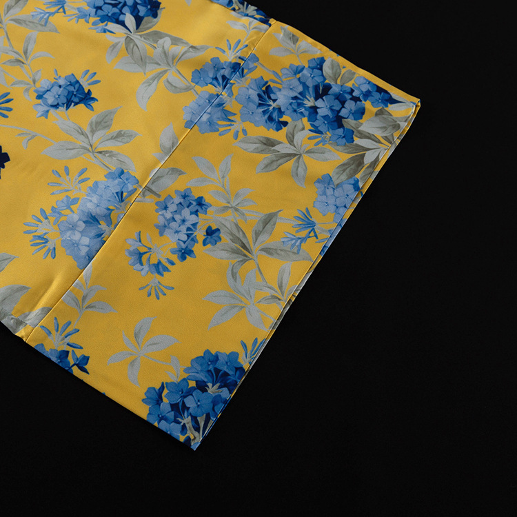 Conjunto de dos piezas de pantalones anchos de cintura alta con cordones y manga larga estampados de satén para otoño e invierno