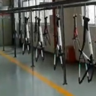 Professional Manufacturers Shengfeng Supply Bicycle Frame Electrostatic Spraying Equipment Color Adjustable Efficient Environmental