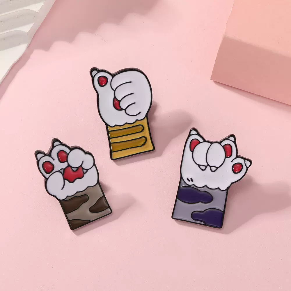 欧美卡通可爱猫爪手指操时尚合金胸针潮流设计动物手指操徽章新品