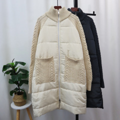 デザイン感のある綿の服はセーターのコートをつなぎ合わせます。
