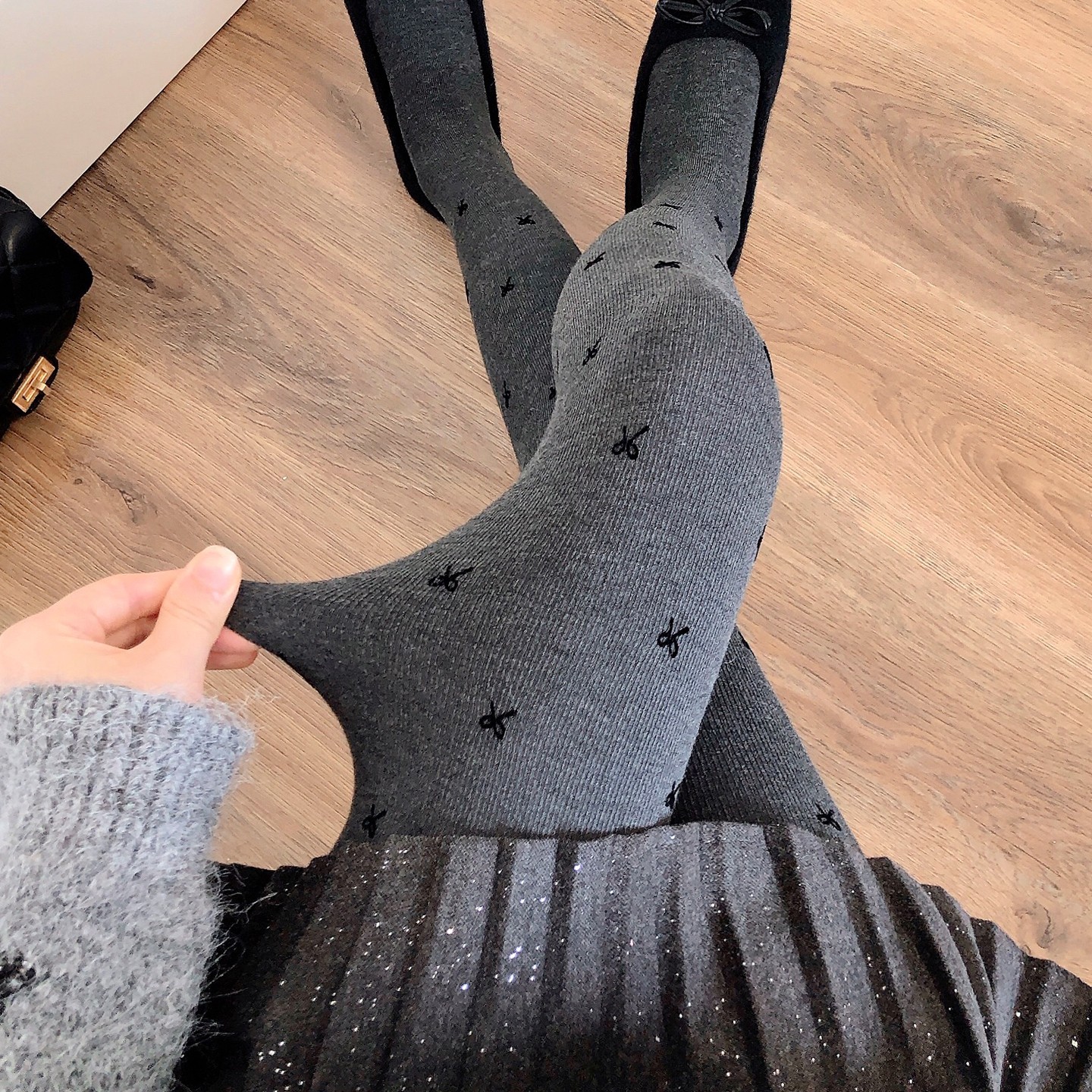 Dark Gray Leggings for Women, Autumn and Winter, Thickened Cotton, Short Fleece, Polka Dot, Bow, Pantyhose, Ash Gray, Vertical Stripe Leggings