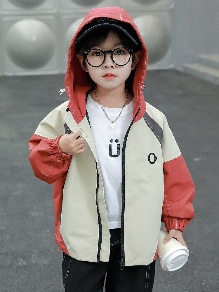 Cappotto con cappuccio colorato ricamato 2023 primavera e autunno nuovi vestiti per ragazzi Pi Shuai per bambini_voghion.com