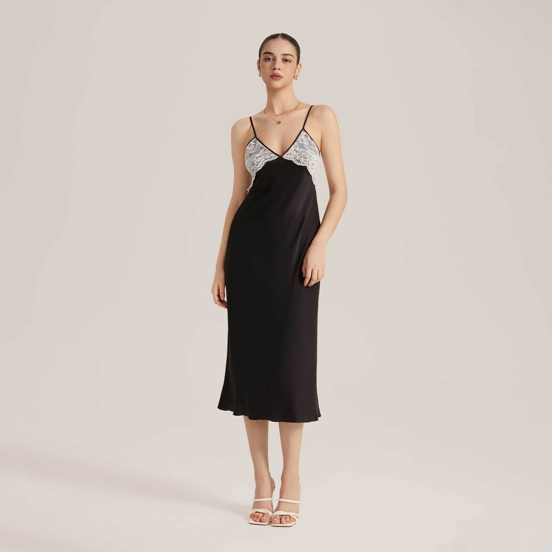 encaje de nuevo tipo de cabina de cabina larga, pijama de chiffón, pijama de espalda abierta sexy, ropa de casa de mujer CQ3915