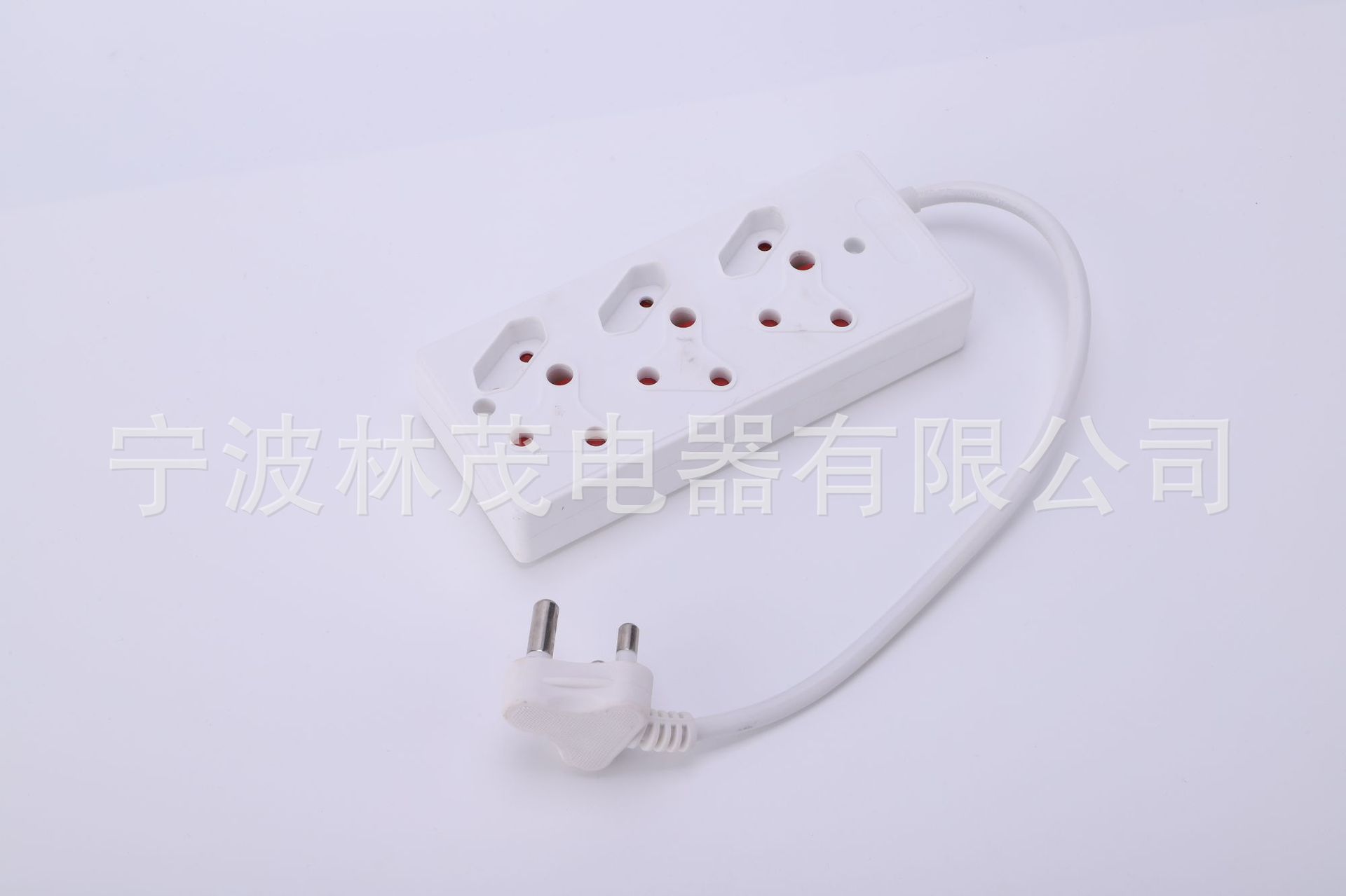 厂家供应南非插板 多孔插座多种颜色质量保障