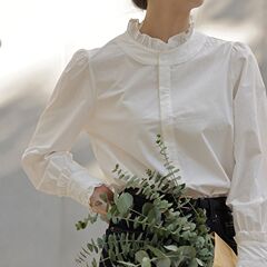 2025年春新作、レトロなフレンチスタイルのゆったりとした白い長袖シャツ、木耳襟付き、女性用、文芸風、フレンチ風