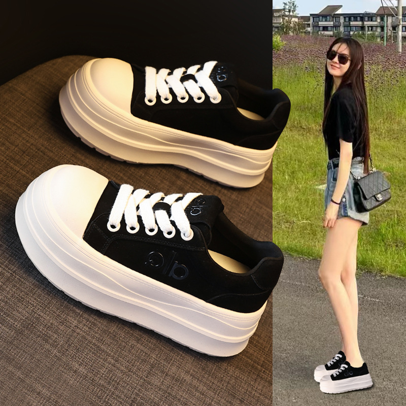 Giày sneaker nữ đế dày tăng chiều cao HY9858 phong cách platform — màu nâu