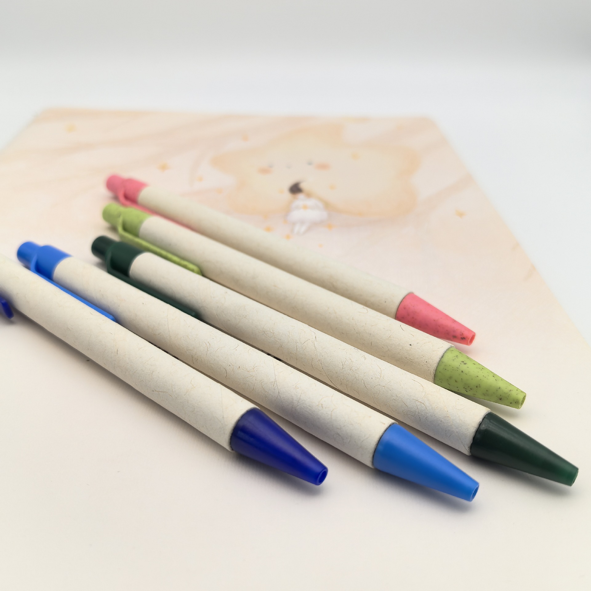 Presione lápiz de tubo de papel kraft reciclaje caja de leche lápiz pequeño bolígrafo ecológico logotipo personalizado lápiz de tubo de papel