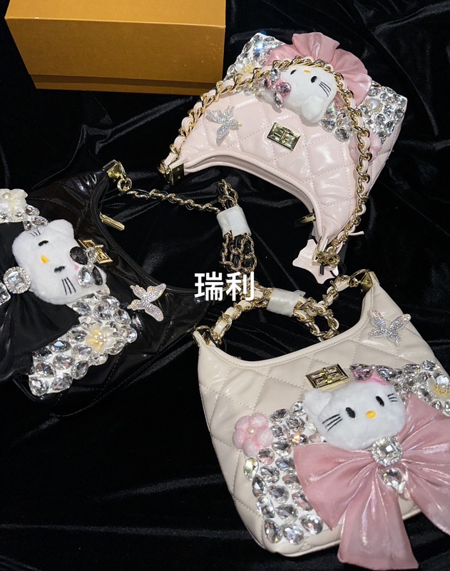 25秋款新品kt猫新款镶钻腋下包小香风通用旅行包简约可爱手提包|undefined