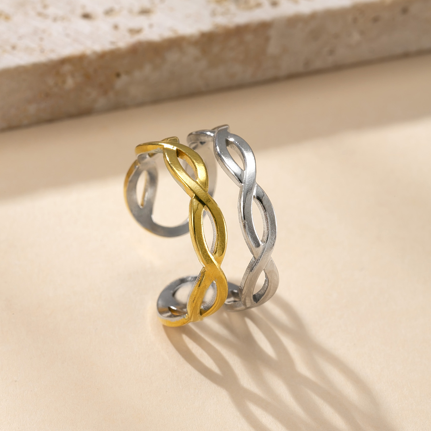 Nuevo estilo transfronterizo joyería de acero de titanio anillo abierto de oro chapado de alta calidad 18k presión de aceite color hojas anillo de acero inoxidable