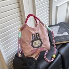 ballchain包防水labubu刺绣单肩斜挎包女通勤小方包便携手机包