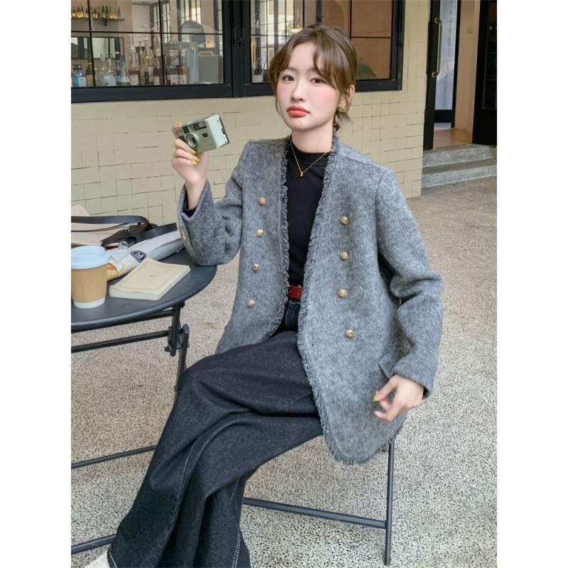 Elegant and Graceful Gray Noble Coat for Women, Autumn/Winter 2025 New Style, Chanel-Inspired Short Blazer Coat